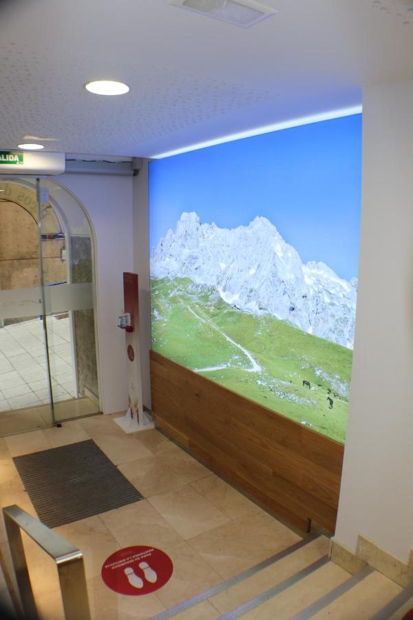 Hotel Picos De Europa ซานตานเดร์ ภายนอก รูปภาพ